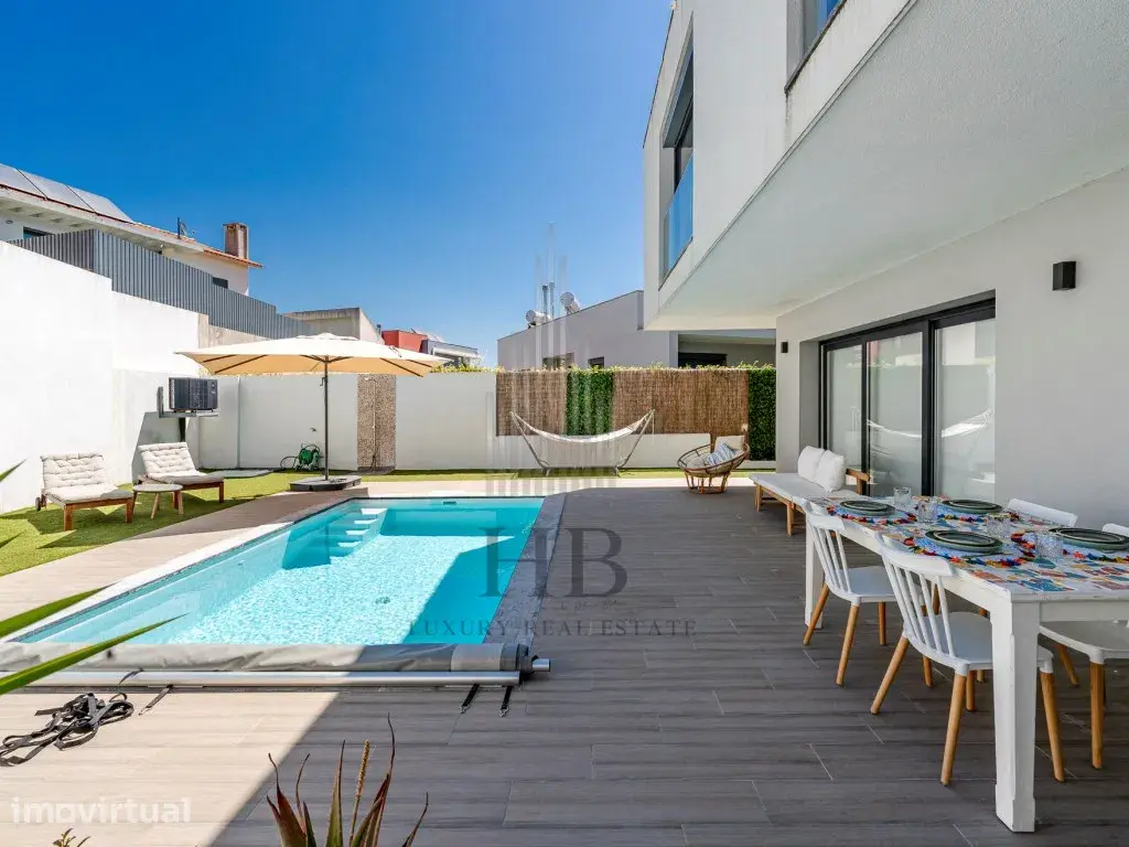 Moradia T4 à venda em Loures, Loures — foto 3